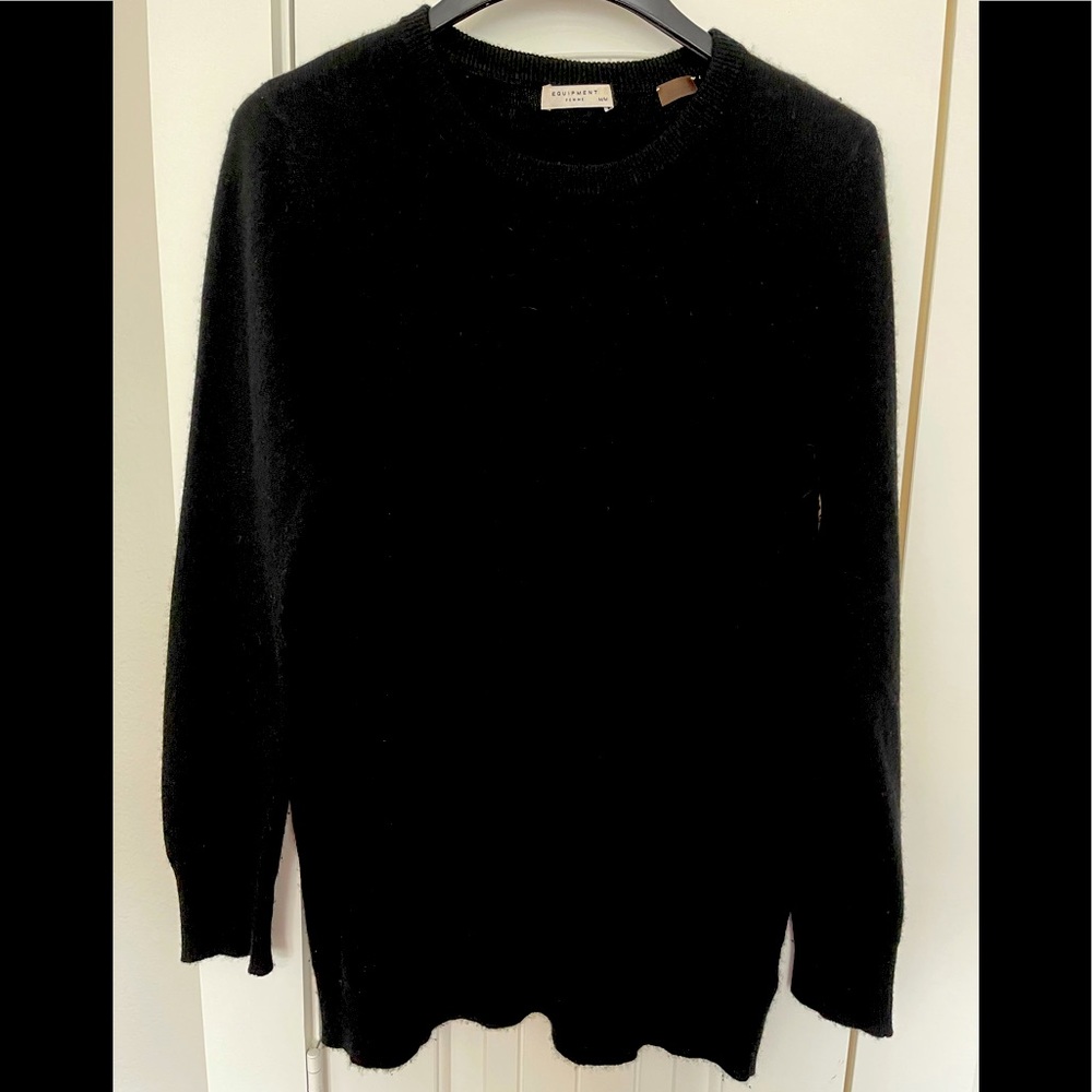 100% Cashmere Equipment Black Sweater
